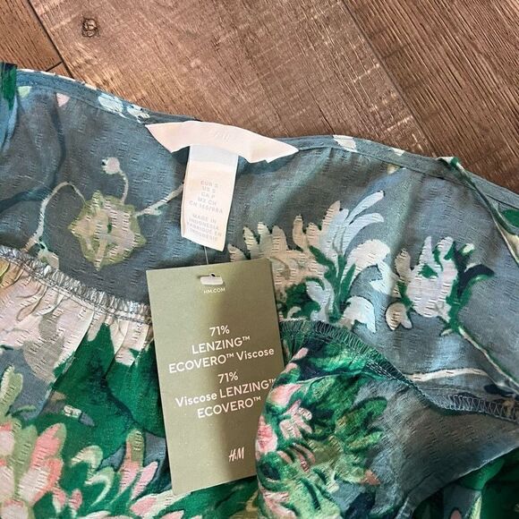 H&M Cropped Ruffle Top size S - Picture 4 of 8